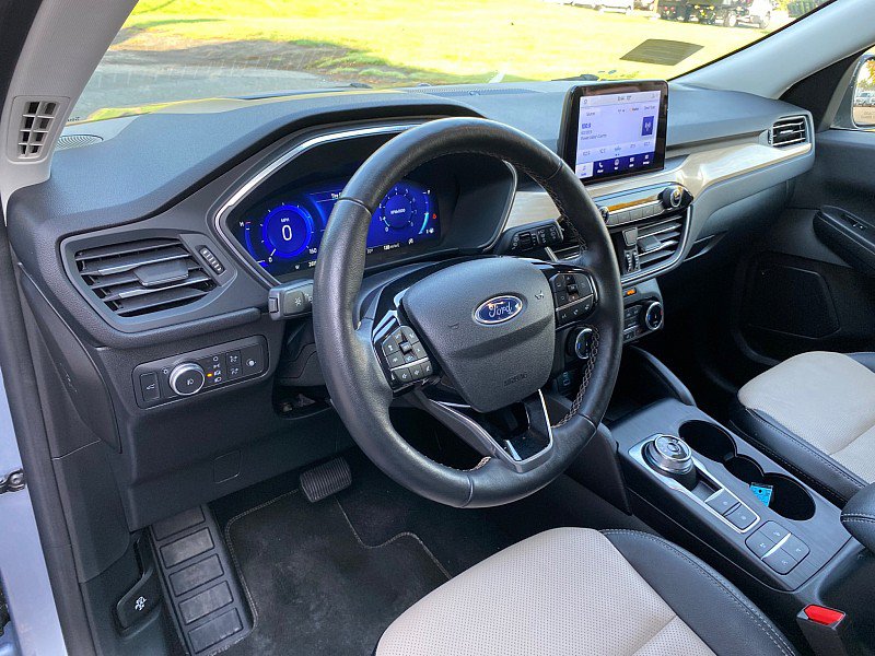 Certified 2022 Ford Escape Titanium w/ Titanium Elite Package AWD/4WD image 23