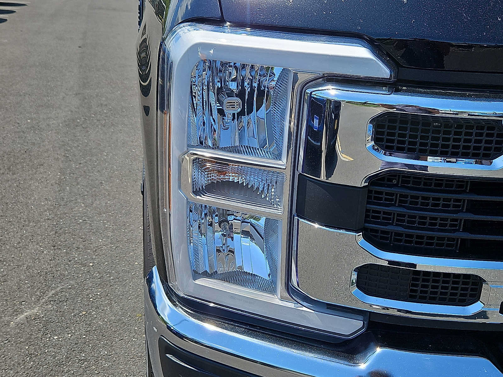 Certified 2026 Ford F250 XLT AWD/4WD image 13