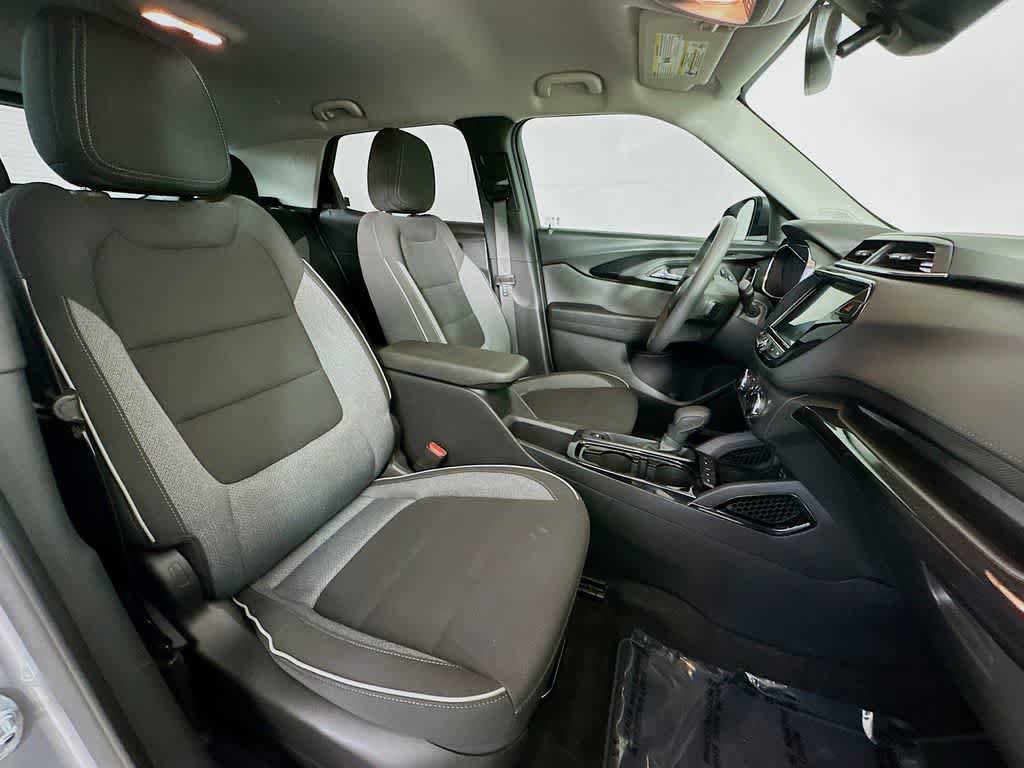 Used 2023 Chevrolet TrailBlazer LT w/ Convenience Package AWD/4WD image 14