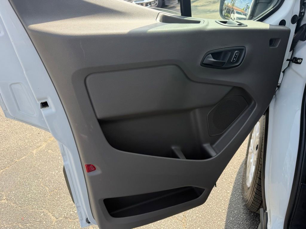 Certified 2024 Ford Transit 350 XLT RWD image 23