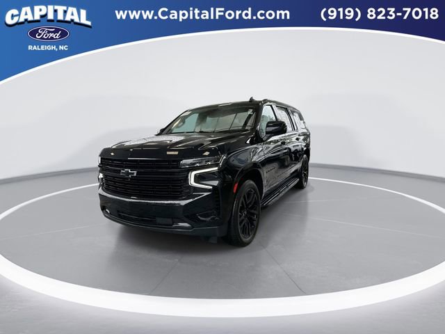 Used 2024 Chevrolet Suburban RST w/ Luxury Package AWD/4WD image 4