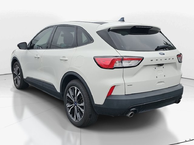 Certified 2022 Ford Escape SE w/ SE Sport Appearance Package FWD image 7