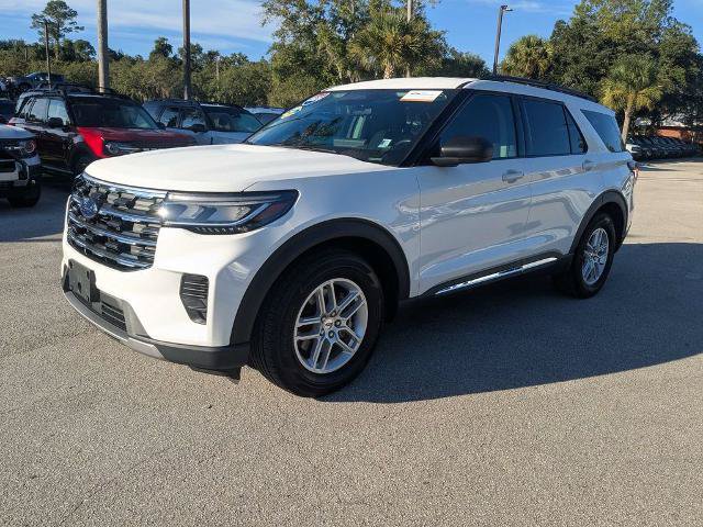 Certified 2025 Ford Explorer Active RWD image 8