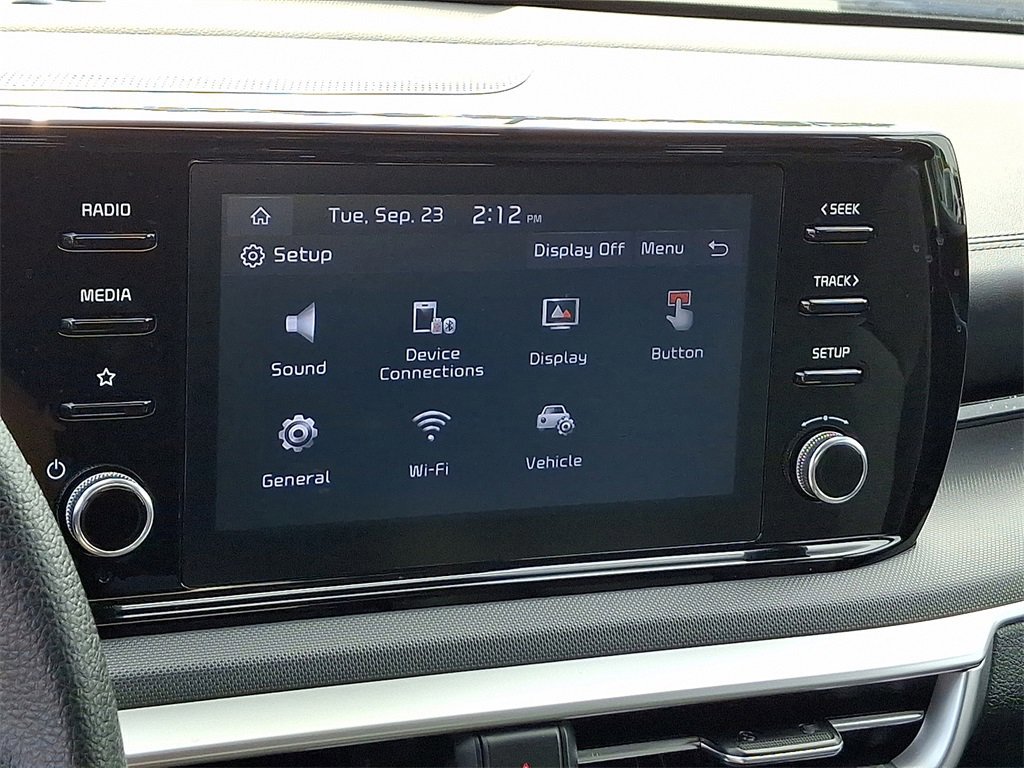 Used 2023 Kia K5 LXS image 17