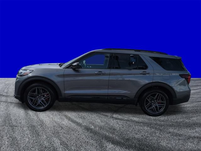 Certified 2025 Ford Explorer ST RWD image 7