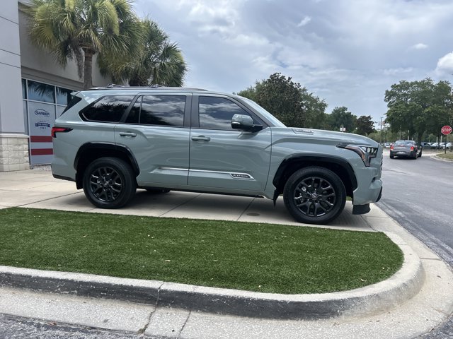 Used 2026 Toyota Sequoia Platinum AWD/4WD image 3