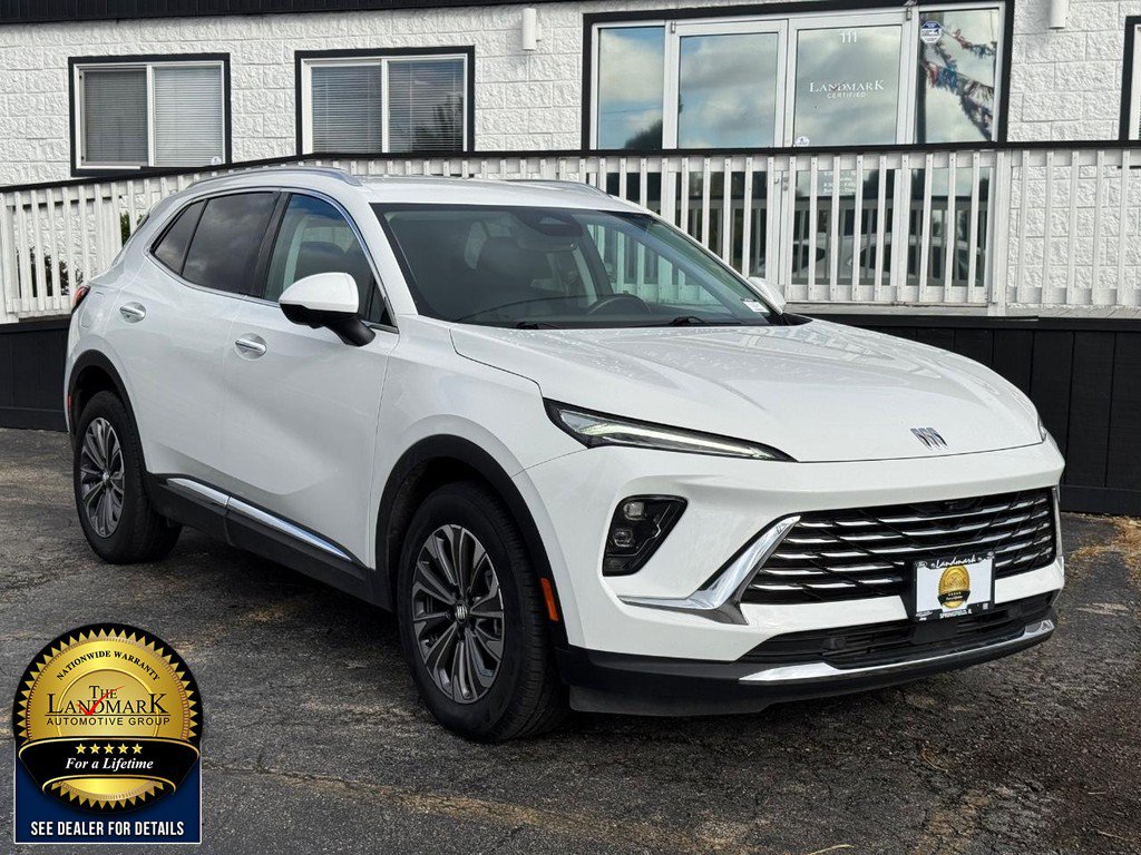 Used 2024 Buick Envision Preferred AWD/4WD image 3
