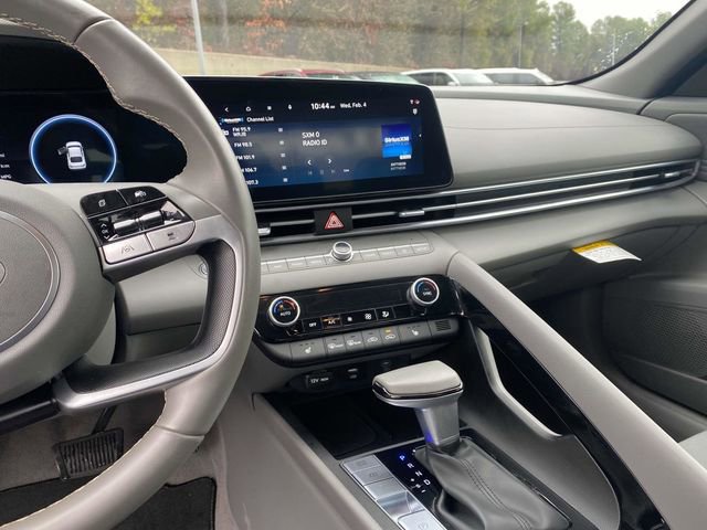 Used 2025 Hyundai Elantra SEL w/ Cargo Package image 26