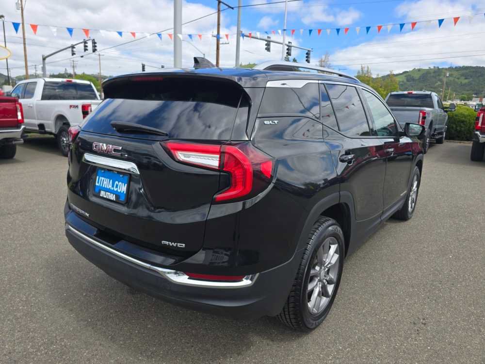 Used 2022 GMC Terrain SLT AWD/4WD image 5
