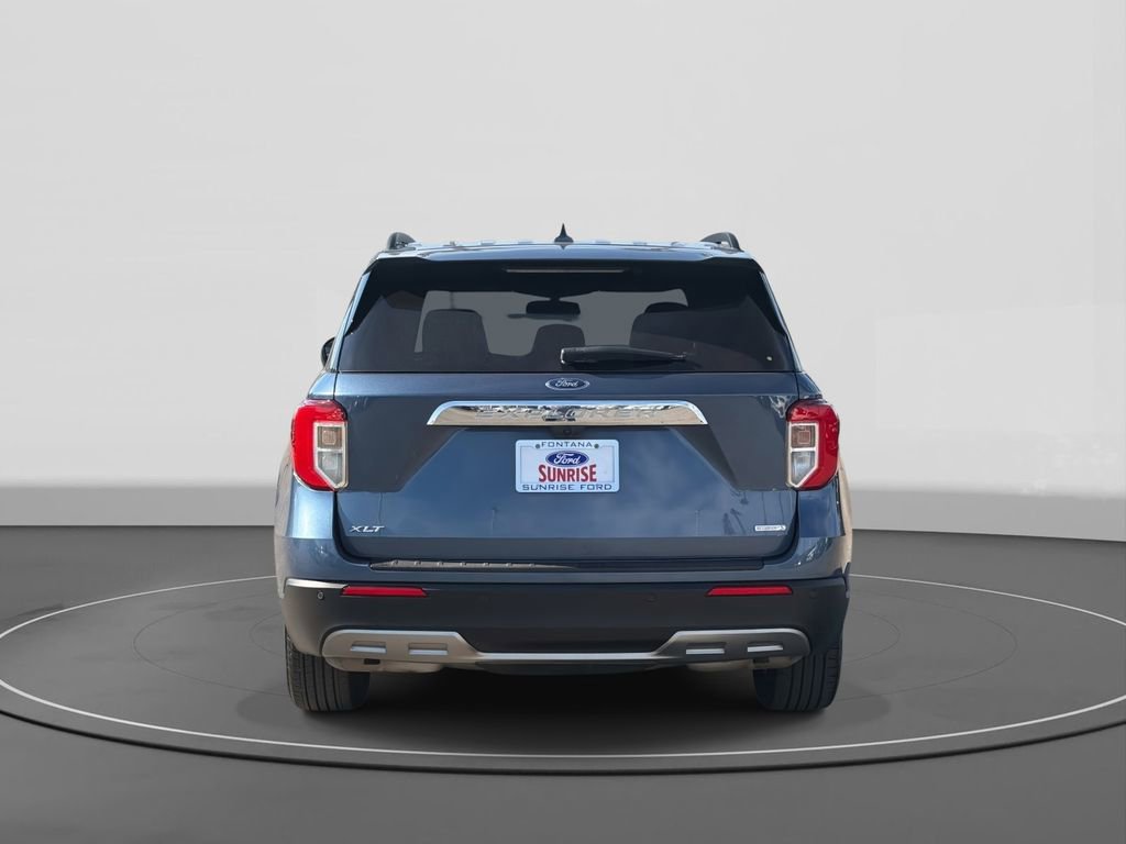Certified 2020 Ford Explorer XLT w/ Equipment Group 202A image 3