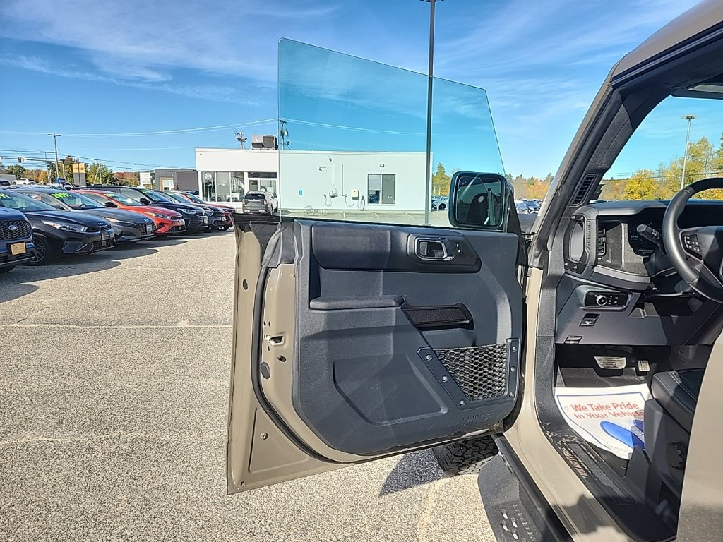Certified 2025 Ford Bronco Badlands AWD/4WD image 12
