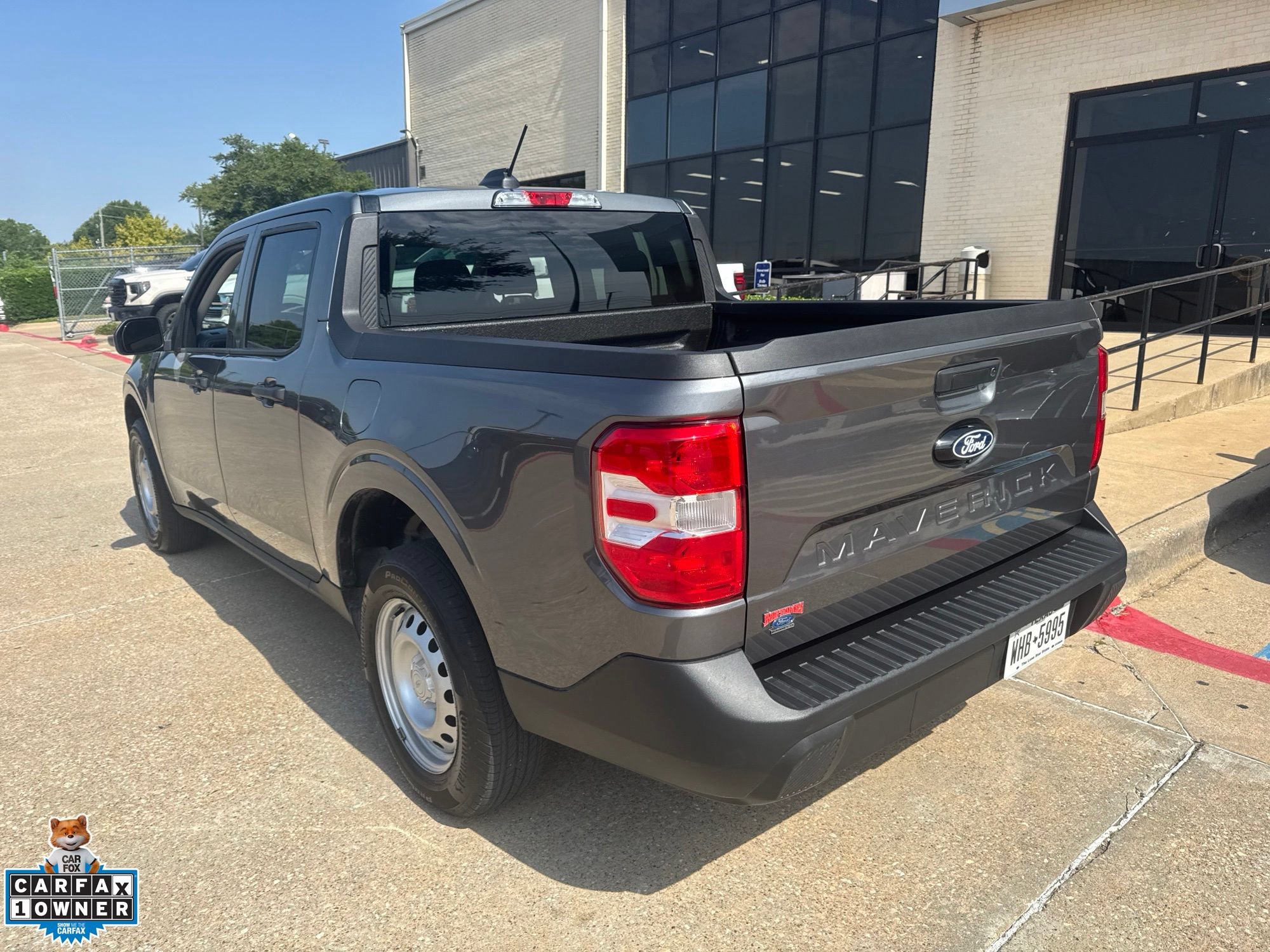Certified 2025 Ford Maverick XL w/ Equipment Group 102A AWD/4WD image 4