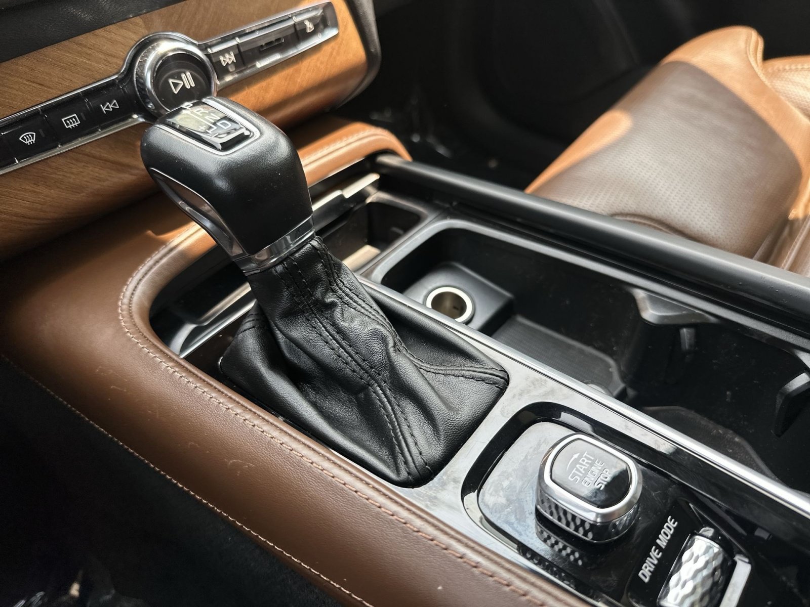 Used 2019 Volvo XC90 T6 Inscription w/ Advanced Package AWD/4WD image 29