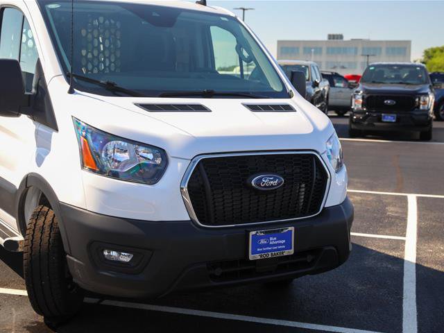 Certified 2025 Ford Transit 250 Low Roof w/ Exterior Upgrade Package RWD image 4