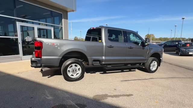 Certified 2026 Ford F250 XLT w/ 360-Degree Camera Package AWD/4WD image 9