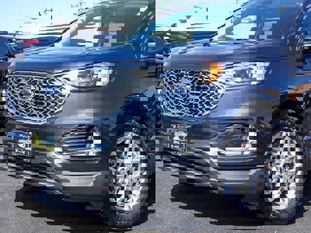 Certified 2024 Ford Edge SEL w/ Convenience Package image 2