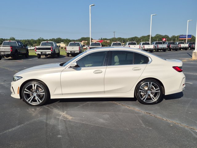 Used 2024 BMW 330i xDrive Sedan w/ Premium Package AWD/4WD image 7