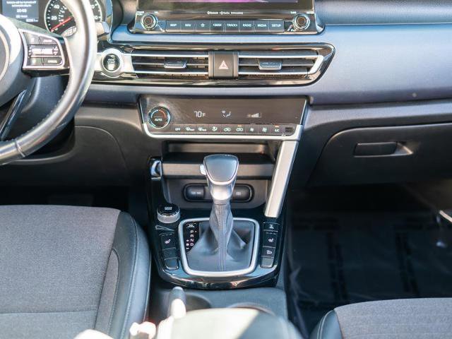 Used 2022 Kia Seltos Nightfall Edition image 29
