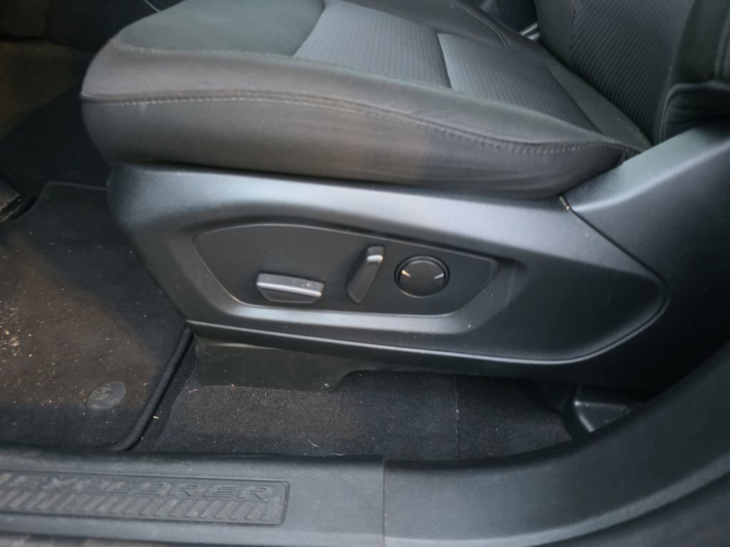 Certified 2024 Ford Explorer XLT image 13