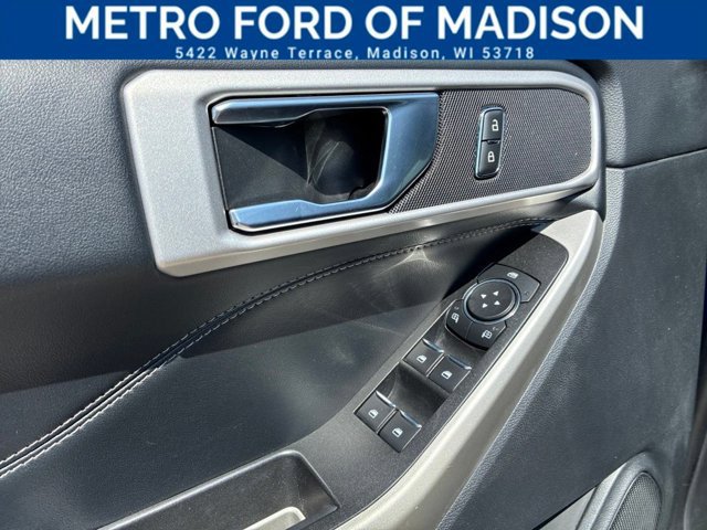 Certified 2022 Ford Explorer XLT w/ Equipment Group 202A AWD/4WD image 10