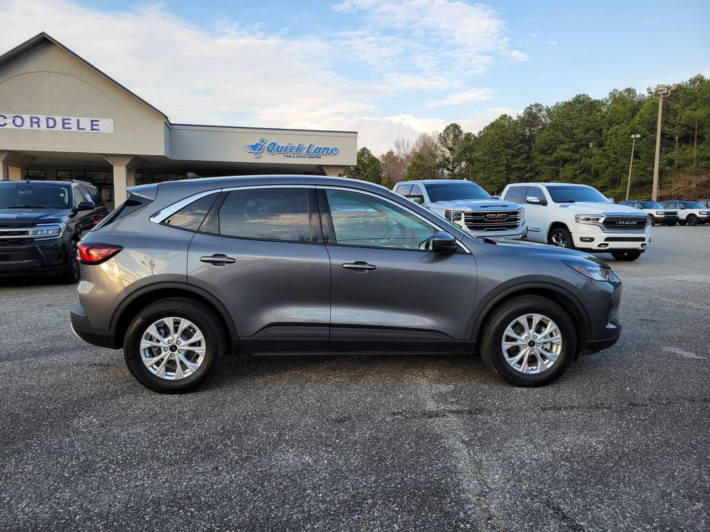 Certified 2024 Ford Escape Active w/ Tech Pack #2 image 6