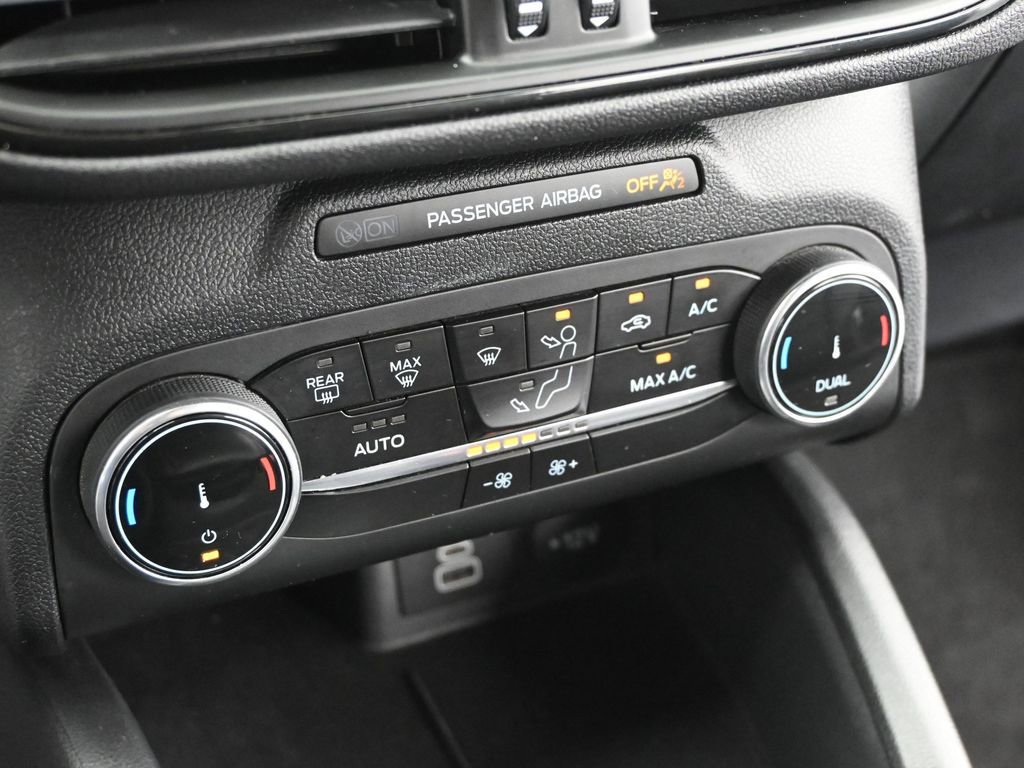 Certified 2025 Ford Escape ST-Line AWD/4WD image 18