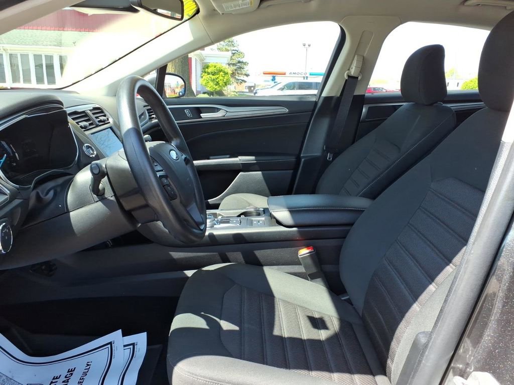 Certified 2020 Ford Fusion SE FWD image 13