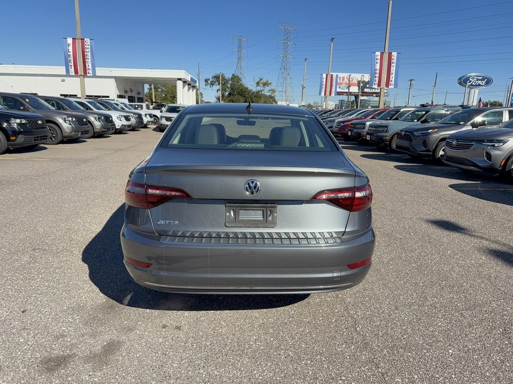 Used 2021 Volkswagen Jetta SE image 6