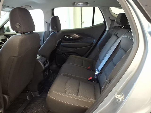 Used 2024 GMC Terrain SLE w/ Driver Convenience Package FWD image 14