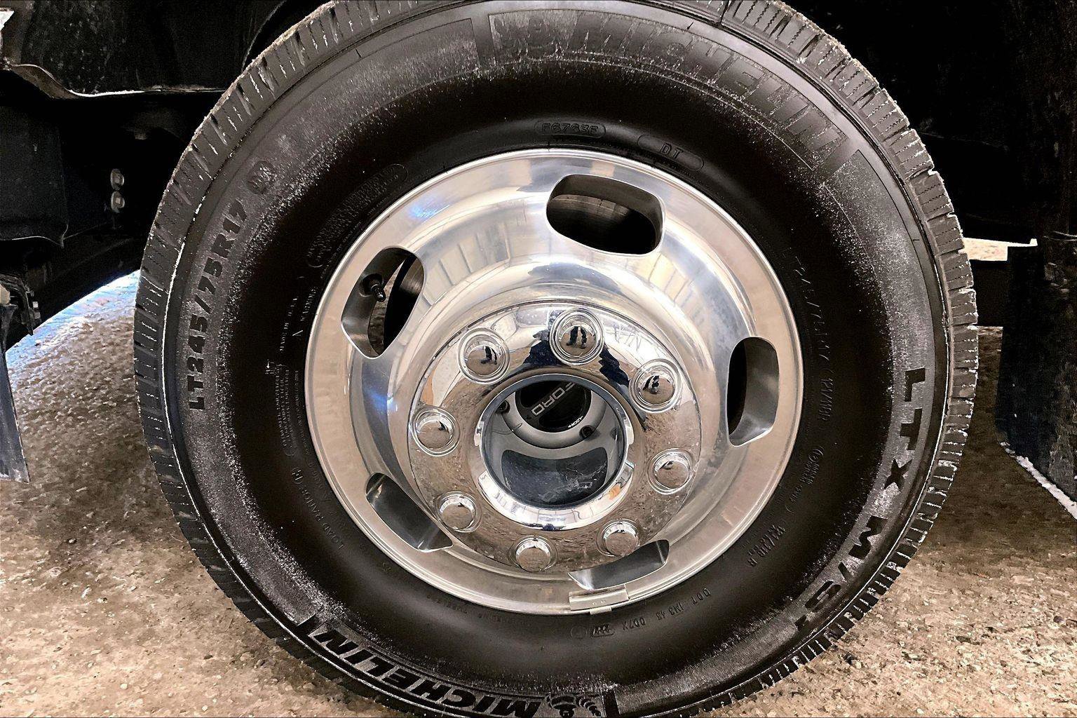 Certified 2024 Ford F350 Lariat image 8