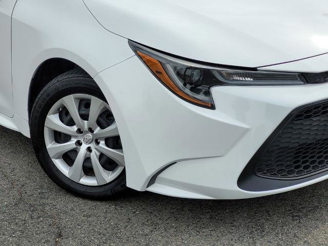 Used 2022 Toyota Corolla LE FWD image 9