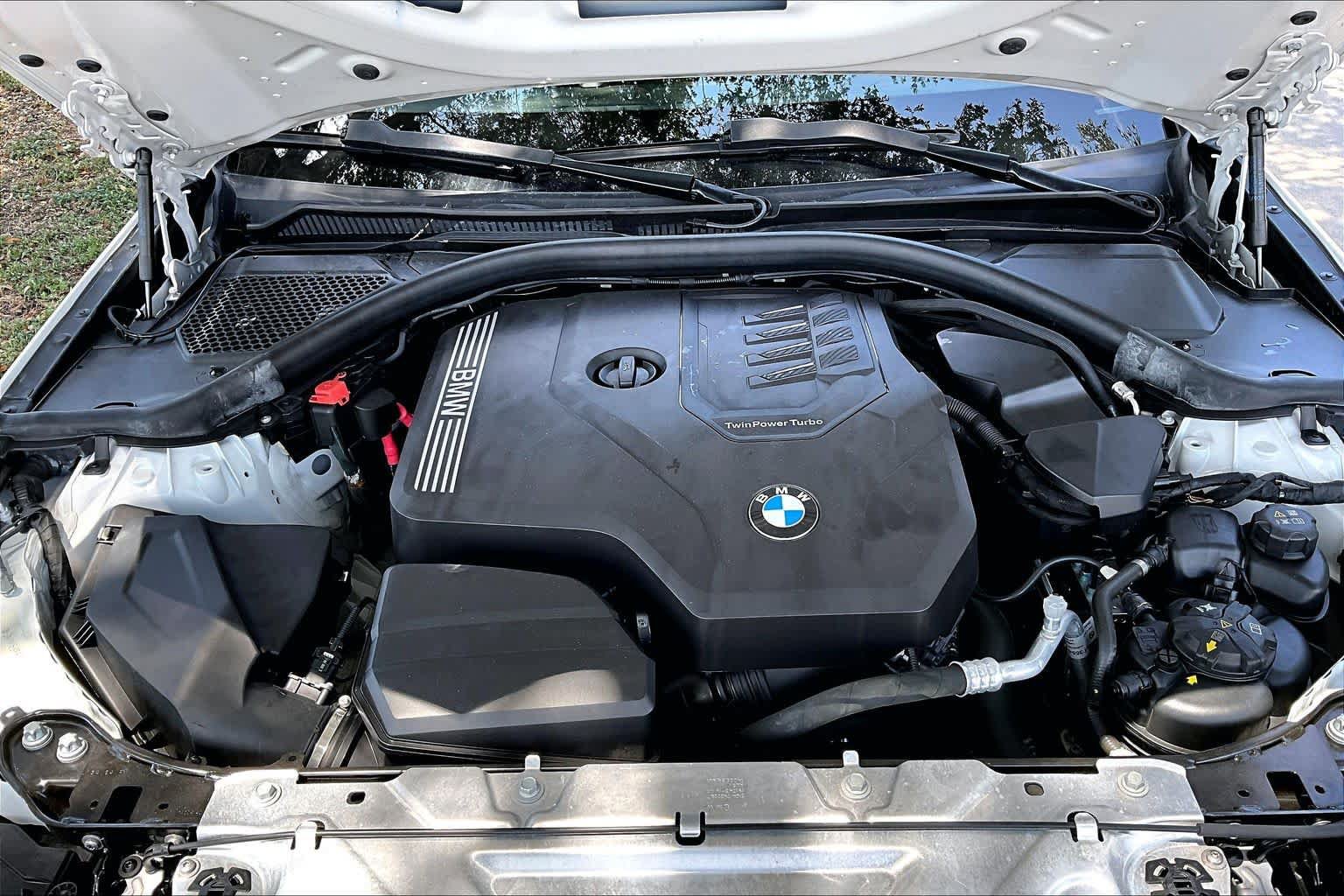 Used 2024 BMW 330i Sedan w/ Convenience Package RWD image 32