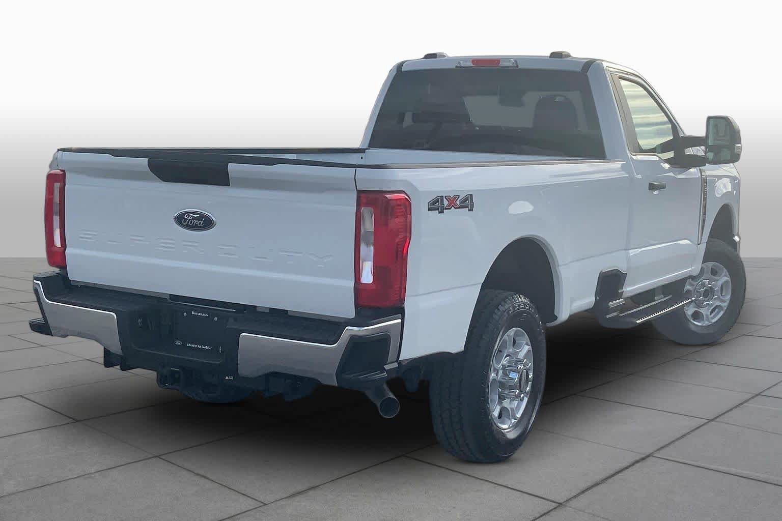Certified 2025 Ford F250 XLT w/ Snow Plow Prep Package AWD/4WD image 12
