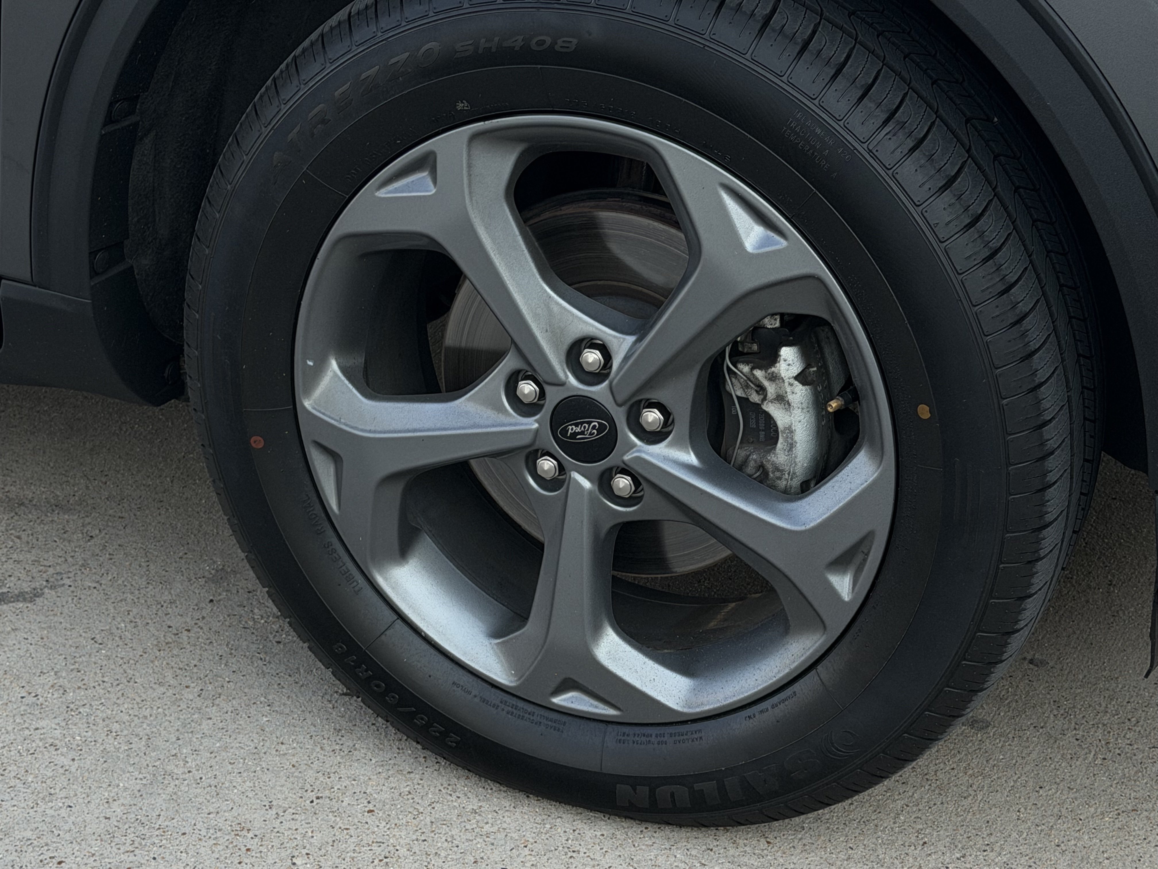 Certified 2025 Ford Escape ST-Line Select AWD/4WD image 10