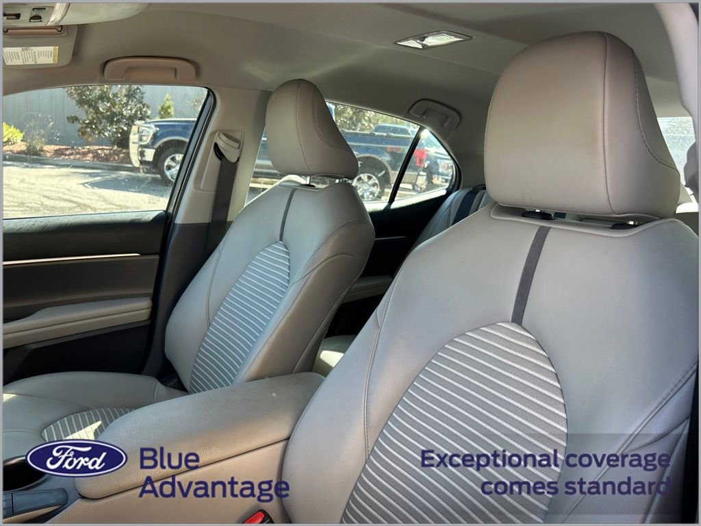 Used 2023 Toyota Camry SE image 11