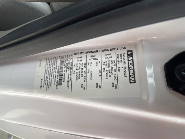 Certified 2024 Ford E-350 and Econoline 350 Super Duty w/ Driver's Safety Package image 32