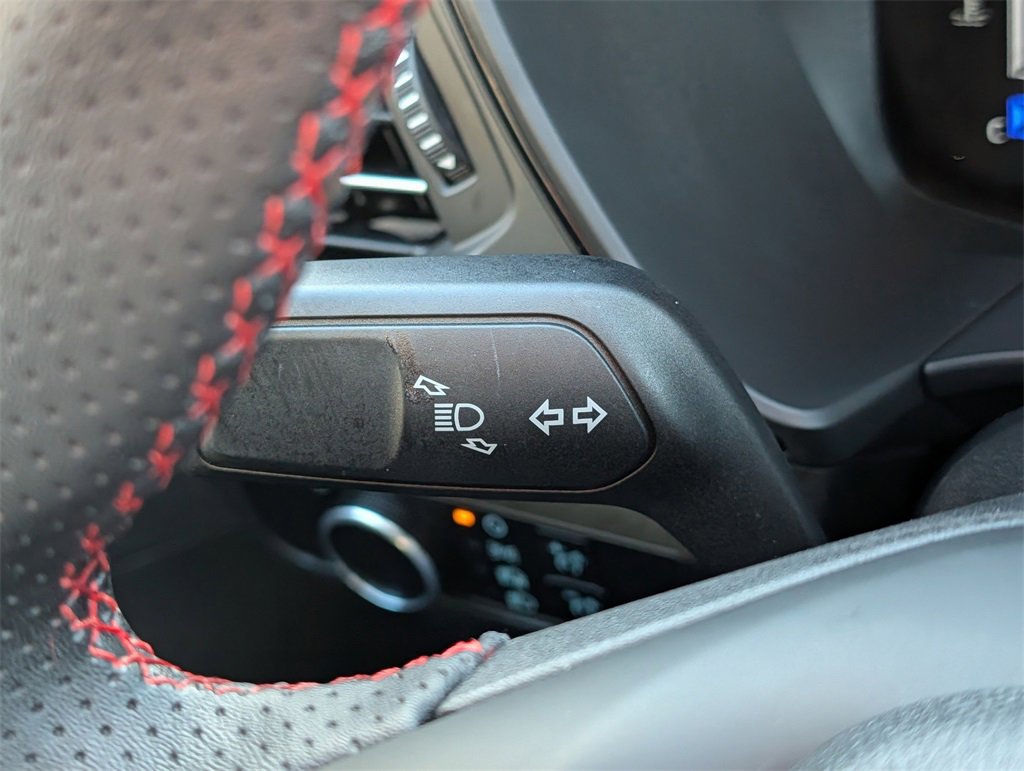 Certified 2025 Ford Escape ST-Line image 26