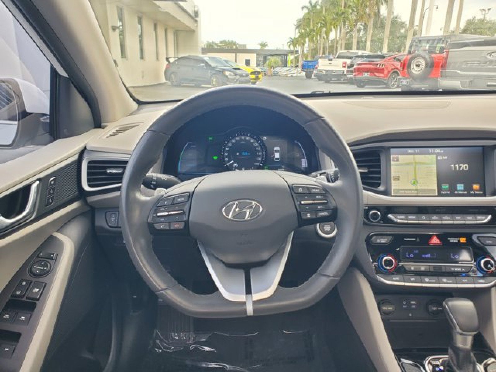 Used 2019 Hyundai Ioniq Limited w/ Ultimate Package 02 image 17