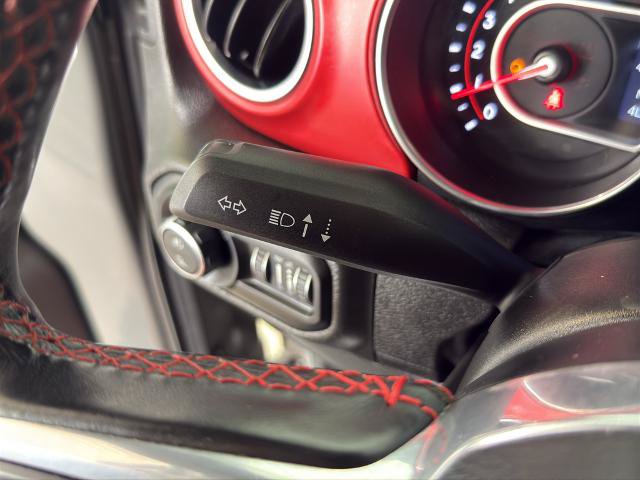 Used 2022 Jeep Gladiator Rubicon w/ Cold Weather Group AWD/4WD image 17