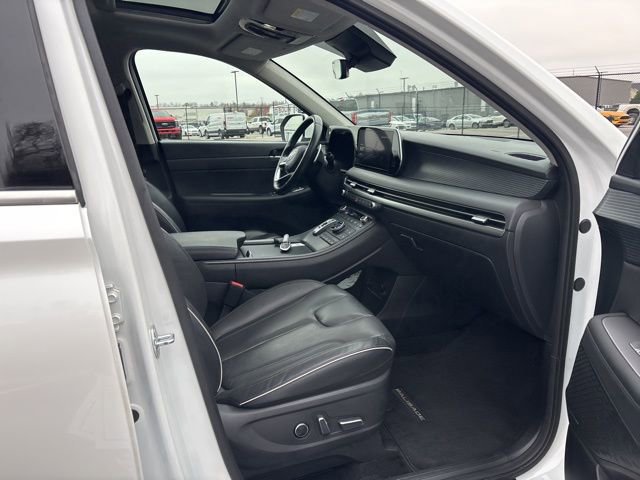 Used 2023 Hyundai Palisade Limited w/ Cargo Package image 8