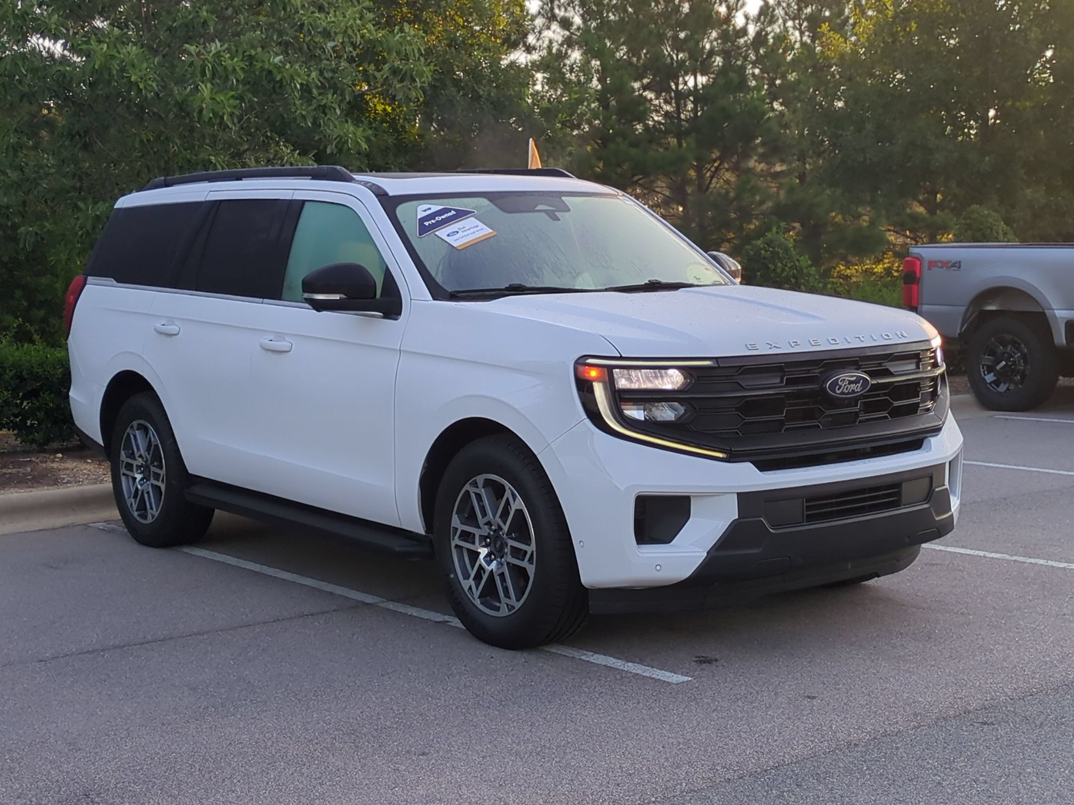 Certified 2025 Ford Expedition Active AWD/4WD image 2