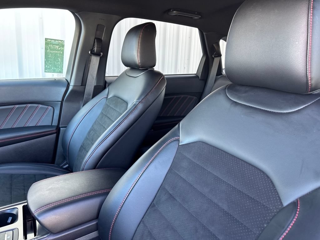 Certified 2024 Ford Edge ST-Line AWD/4WD image 21
