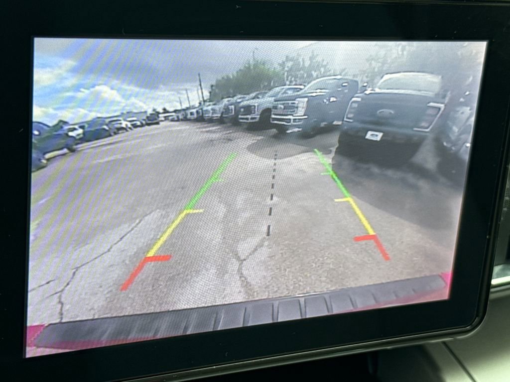 Certified 2020 Ford Explorer XLT w/ Equipment Group 202A image 21