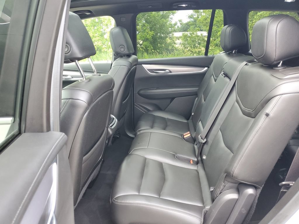 Used 2023 Cadillac XT6 Luxury AWD/4WD image 17