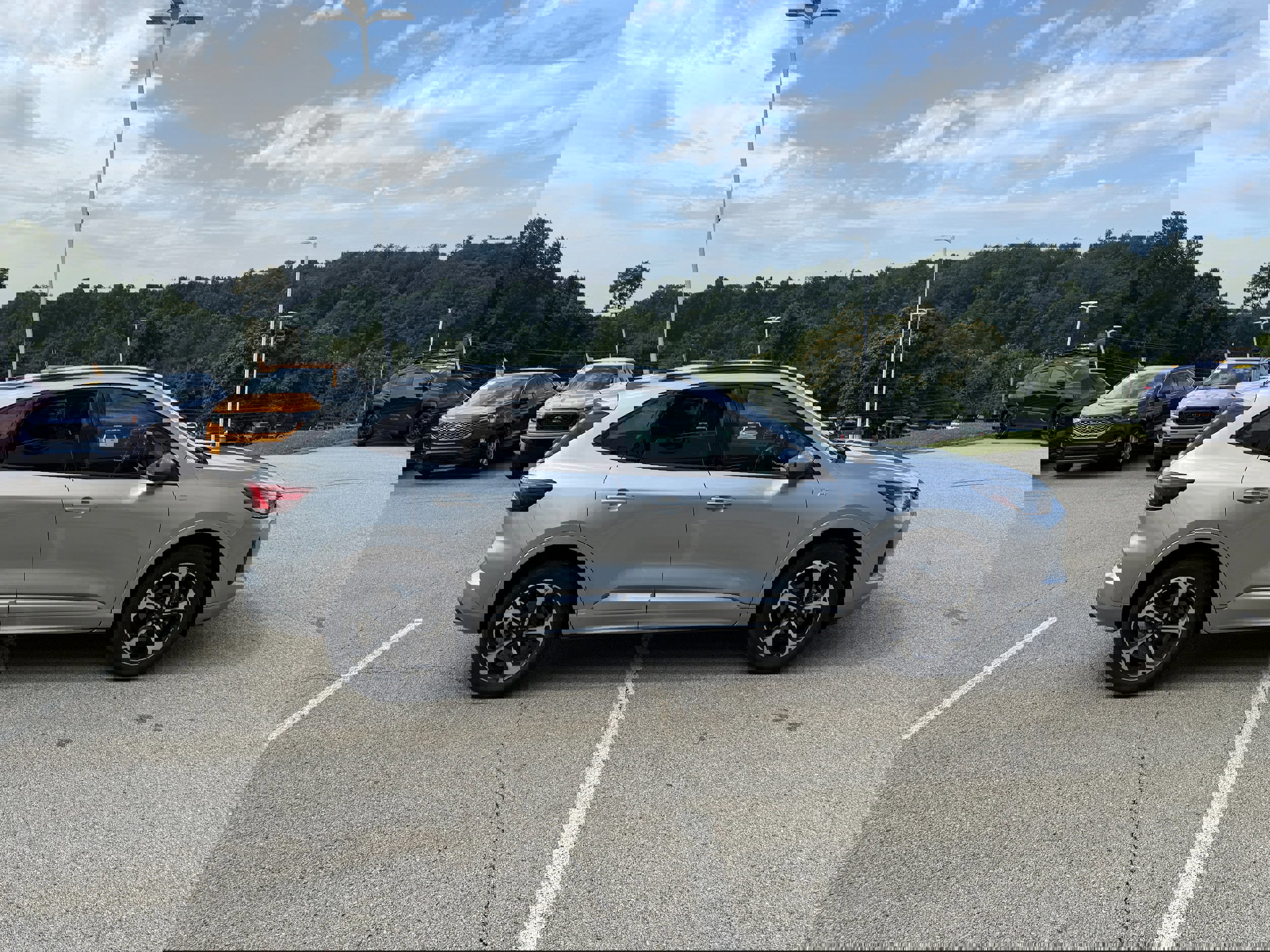 Certified 2023 Ford Escape ST-Line Select w/ Tech Pack #2 image 2