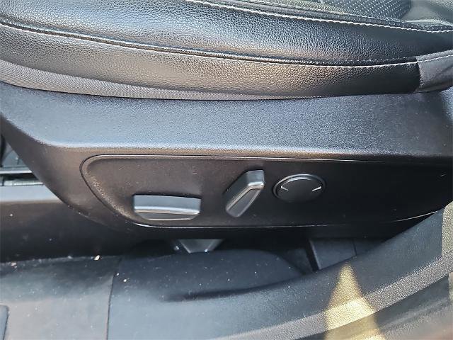 Certified 2020 Ford Escape Titanium image 21