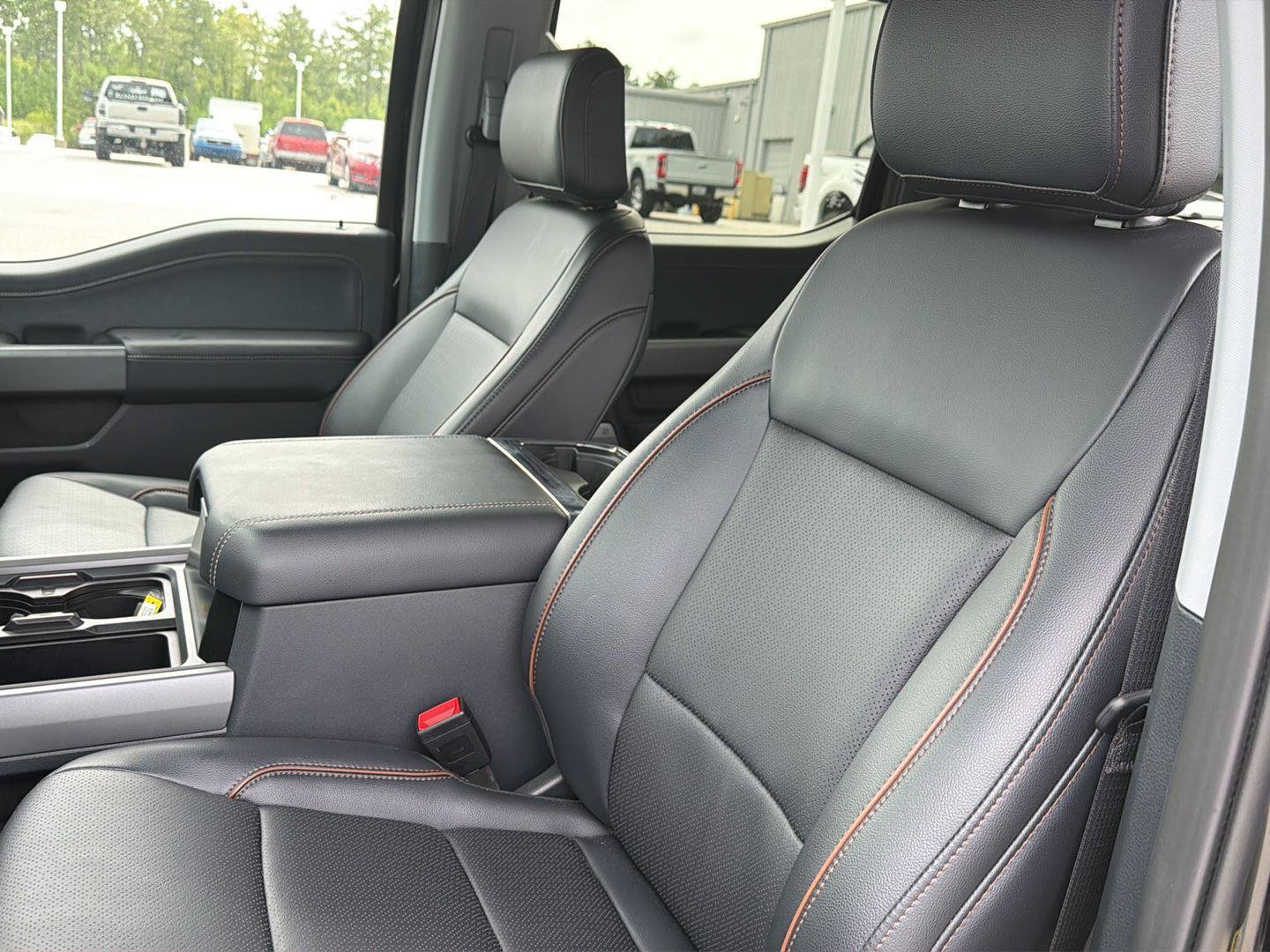 Certified 2026 Ford F350 Lariat RWD image 32