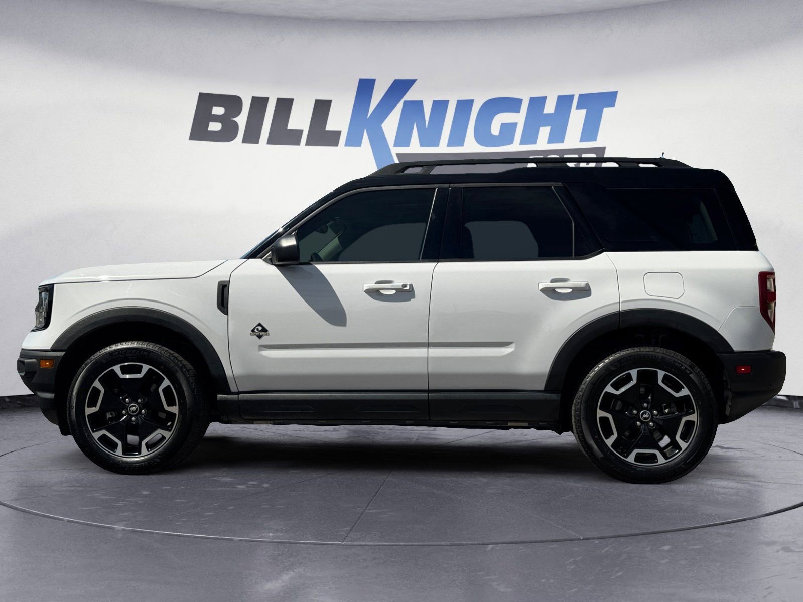 Certified 2022 Ford Bronco Sport Outer Banks w/ Tech Package image 2