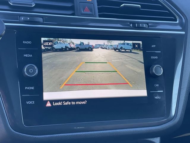 Used 2023 Volkswagen Tiguan SE R-Line image 13