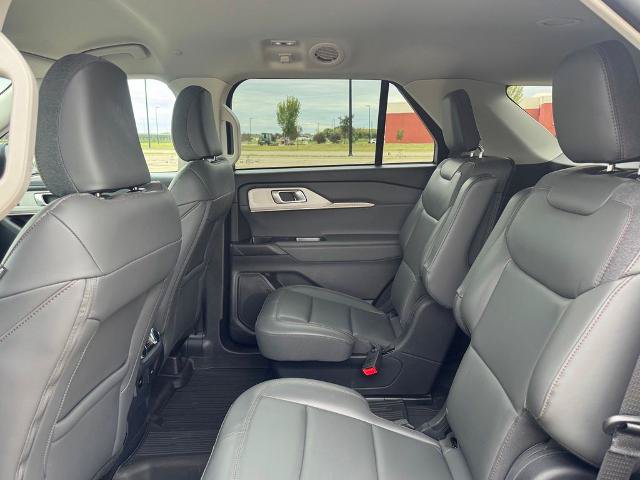 Certified 2025 Ford Explorer Active w/ Active Comfort Package AWD/4WD image 34